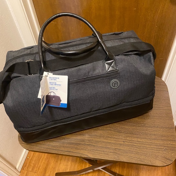 Protege 21 In Drop-Bottom Weekender Travel Duffel Bag, Charcoal - Picture 5 of 6